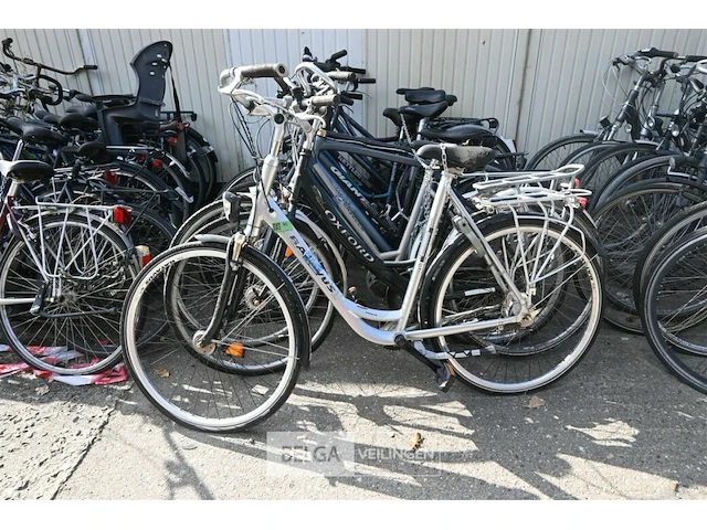 Partij van 10 diverse fietsen - afbeelding 1 van  4