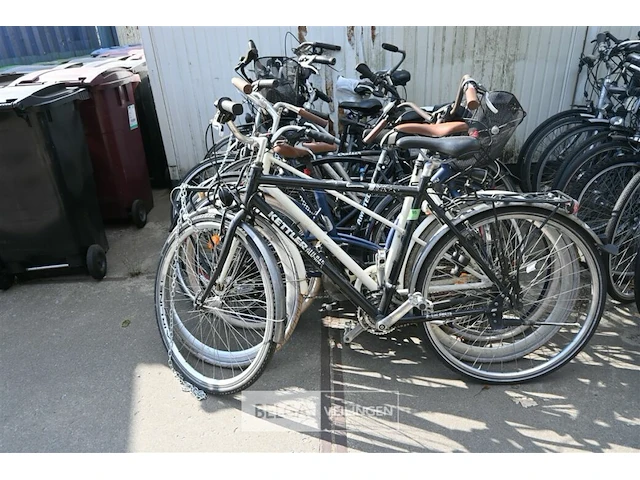 Partij van 10 diverse fietsen - afbeelding 2 van  6