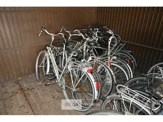 Partij van 10 diverse fietsen - afbeelding 1 van  6