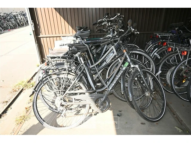 Partij van 10 diverse fietsen - afbeelding 2 van  6