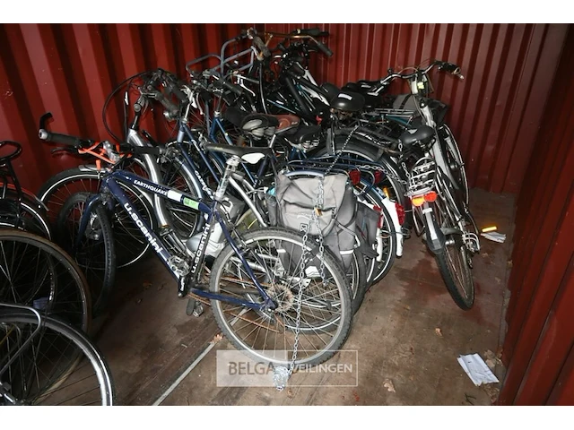 Partij van 10 diverse fietsen - afbeelding 1 van  6