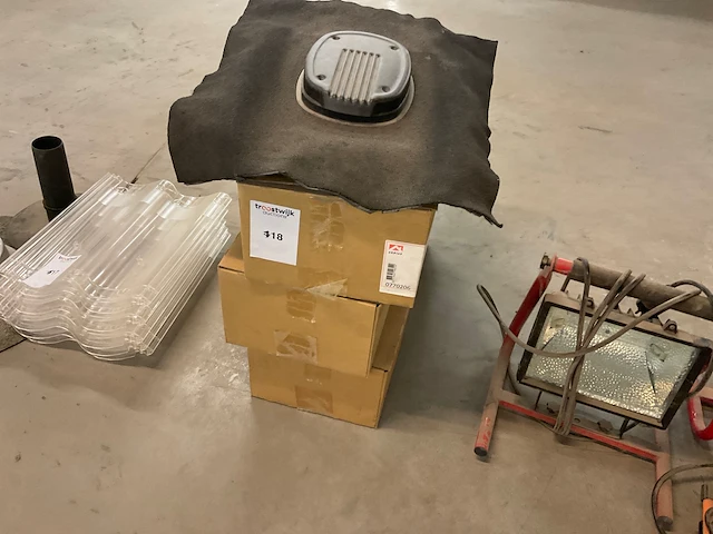 Partij ventilatie-dakpannen - afbeelding 2 van  3