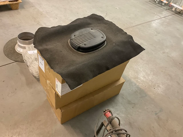 Partij ventilatie-dakpannen - afbeelding 3 van  3