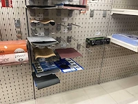 Partij verf en plamuurbenodigdheden - afbeelding 3 van  12