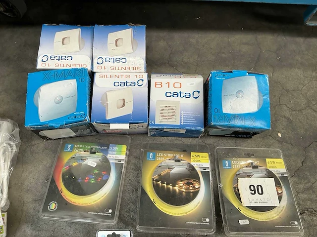Partij verlichting en verdeeldozen - afbeelding 8 van  8