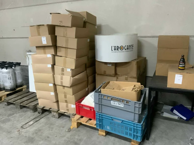 Partij verpakkingsmateriaal - afbeelding 1 van  7