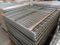 Partij versterkte metalen draadlegborden - afbeelding 3 van  3