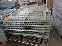 Partij versterkte metalen draadlegborden - afbeelding 1 van  2