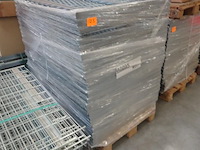 Partij versterkte metalen draadlegborden - afbeelding 2 van  3