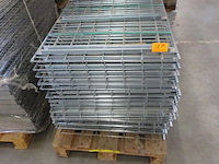 Partij versterkte metalen draadlegborden - afbeelding 2 van  5