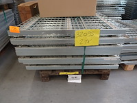 Partij versterkte metalen draadlegborden - afbeelding 1 van  3