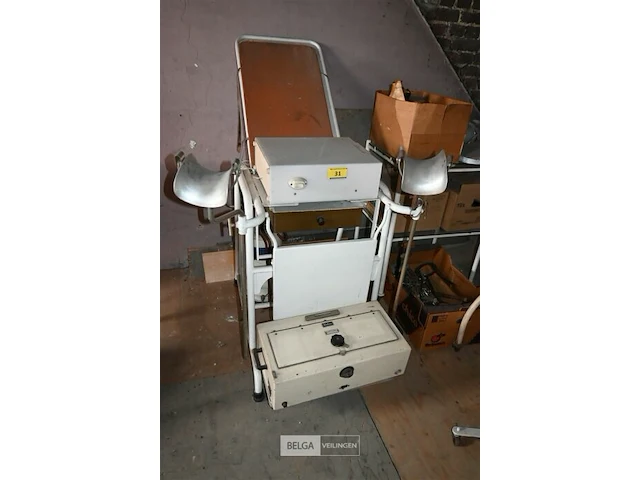 Partij vintage doktersapparatuur - afbeelding 3 van  10