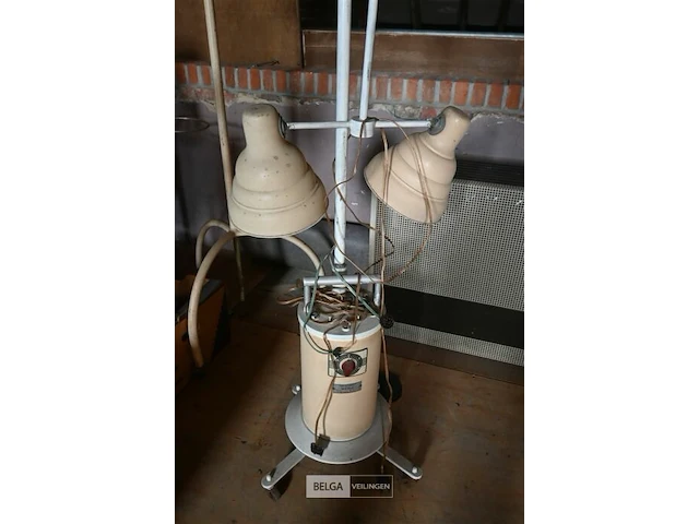 Partij vintage doktersapparatuur - afbeelding 6 van  10