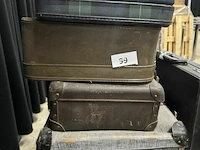 Partij vintage koffers - afbeelding 1 van  4