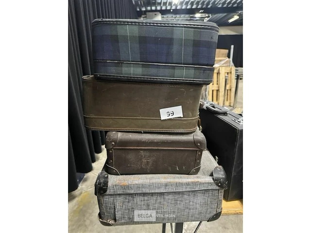 Partij vintage koffers - afbeelding 3 van  4