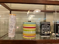 Partij vintage porselein apotheekpotten en bewaardozen (circa 35x) - afbeelding 4 van  11