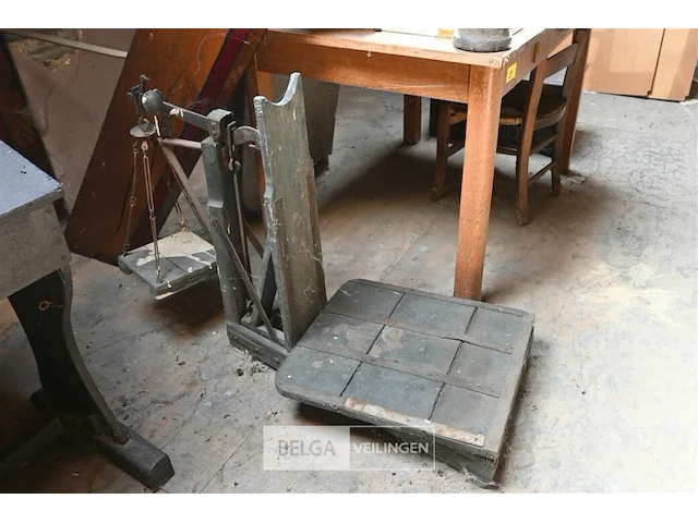 Partij vintage weeggereedschap - afbeelding 2 van  9