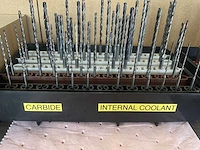 Partij volhardmetalen boor met inwendige koeling - afbeelding 2 van  5