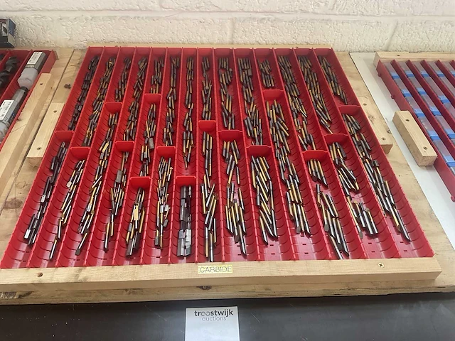 Partij volhardmetalen mini uitdraai/ schroefdraad en groefbeitels - afbeelding 1 van  6