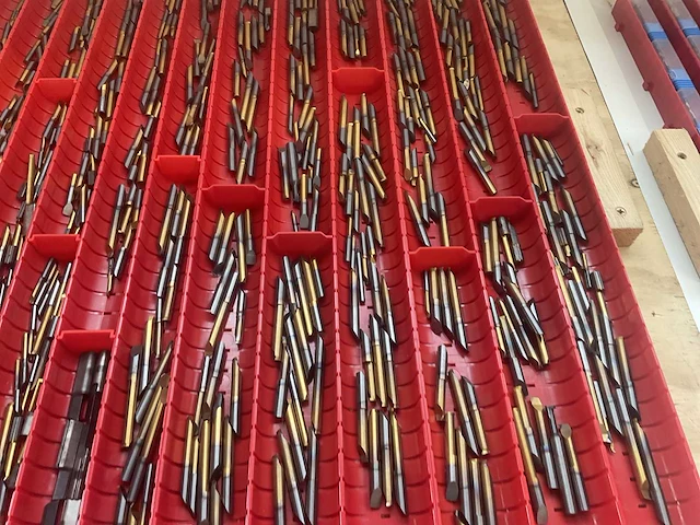 Partij volhardmetalen mini uitdraai/ schroefdraad en groefbeitels - afbeelding 3 van  6