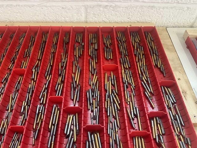 Partij volhardmetalen mini uitdraai/ schroefdraad en groefbeitels - afbeelding 4 van  6