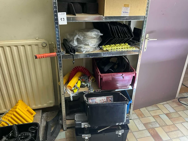 Partij vrachtwagen en opleggeraccessoires - afbeelding 4 van  5