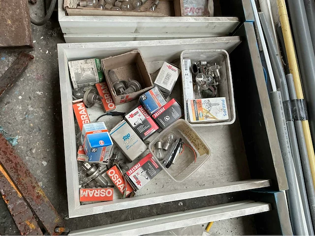 Partij vrachtwagen onderdelen - afbeelding 27 van  47
