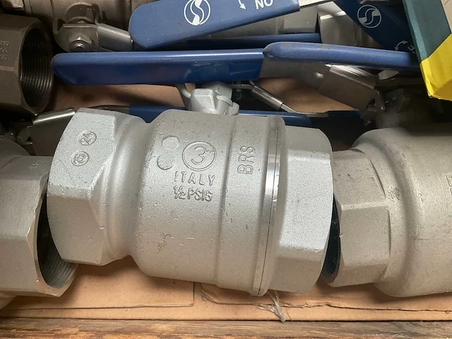 Partij water technisch materiaal - afbeelding 7 van  10