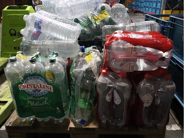 Partij water - afbeelding 2 van  4