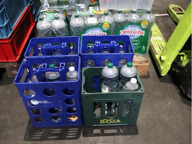 Partij water - afbeelding 3 van  4