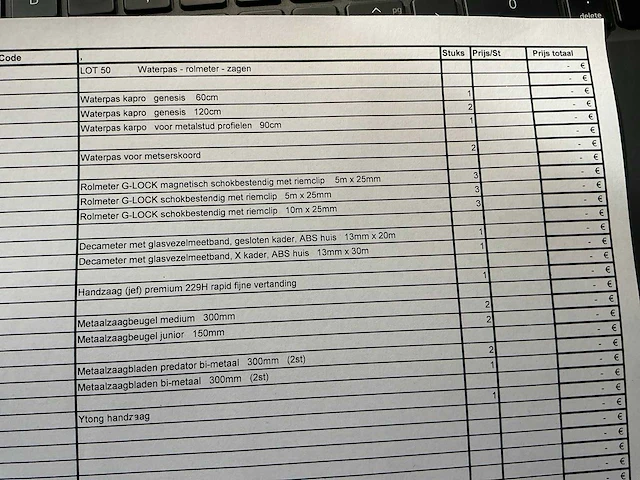 Partij waterpas,rolmeters en zagen - afbeelding 2 van  2