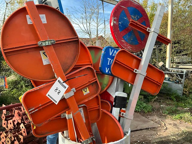 Partij wegmarkeringen - afbeelding 4 van  4