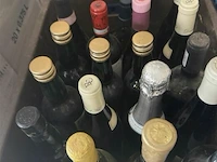 Partij wijn ± 18 flessen - afbeelding 2 van  2