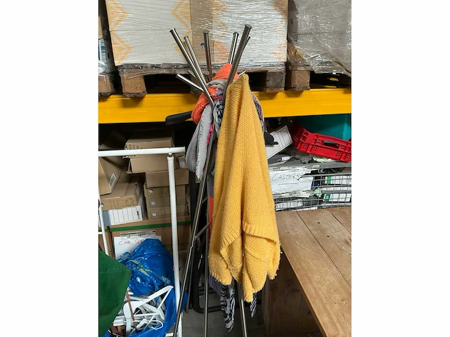 Partij winkel inventaris - afbeelding 17 van  18