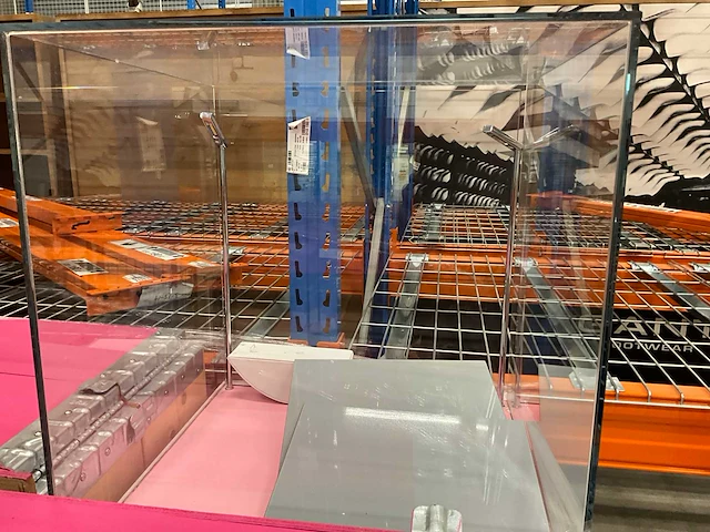 Partij winkel meubilair - afbeelding 3 van  3