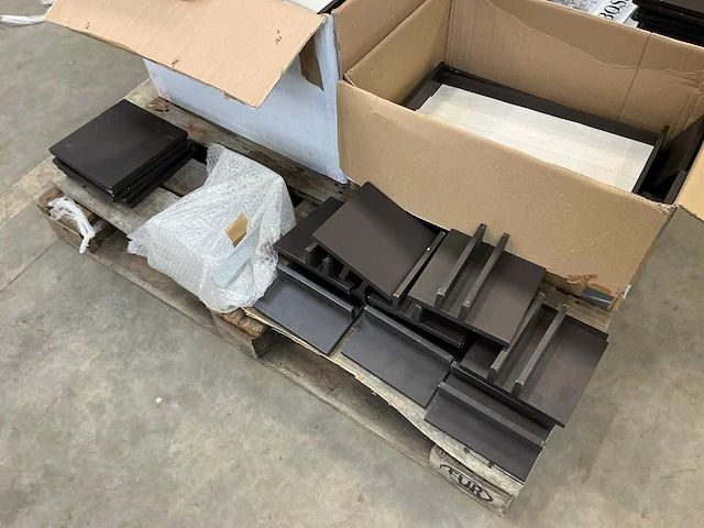 Partij winkelinrichting - afbeelding 2 van  10