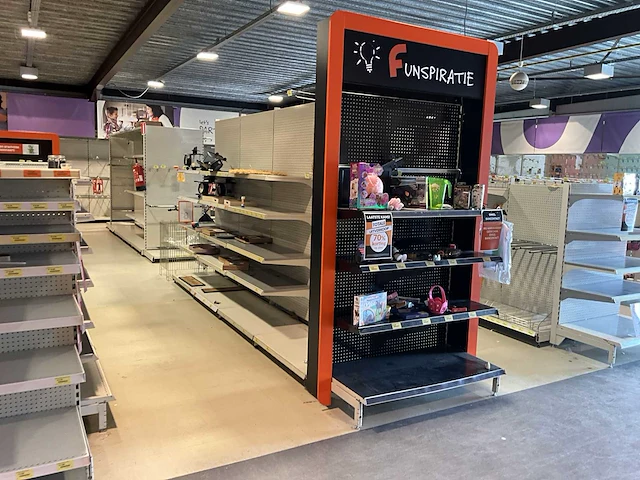 Partij winkelstellingen - afbeelding 2 van  56
