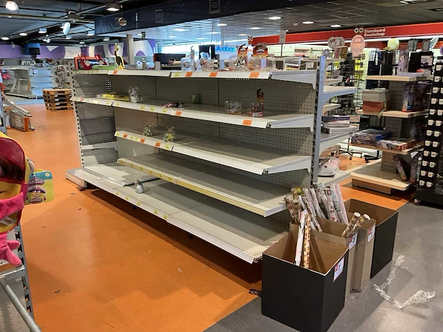 Partij winkelstellingen - afbeelding 43 van  56