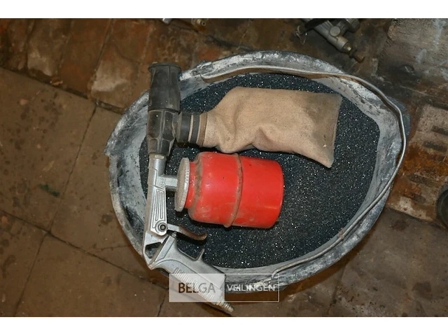 Partij zandstraalgereedschap - afbeelding 2 van  5