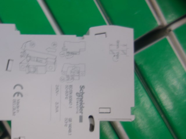 Partij zekeringen schneider - afbeelding 3 van  4