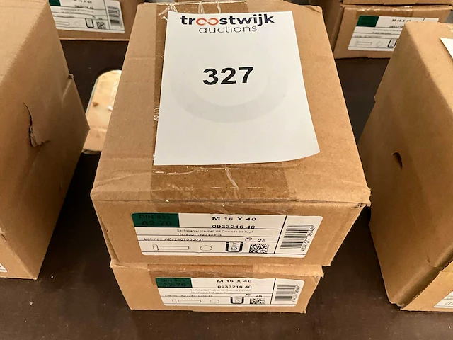 Partij zeskantsbouten ,m 16x40. - afbeelding 1 van  2