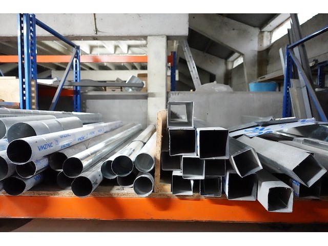 Partij zink/koperwerk - afbeelding 2 van  43