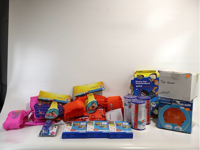 Partij zwembad - afbeelding 1 van  5