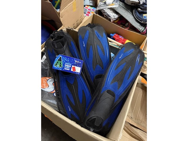 Partij zwemvliezen - afbeelding 1 van  3