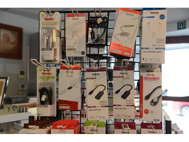 Partijhama gsm kabels en assecoires - afbeelding 2 van  4