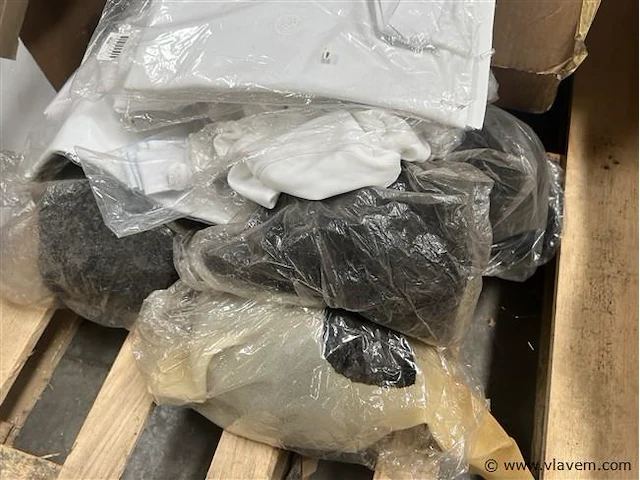 Partijj paardensport toebehoren - afbeelding 2 van  3