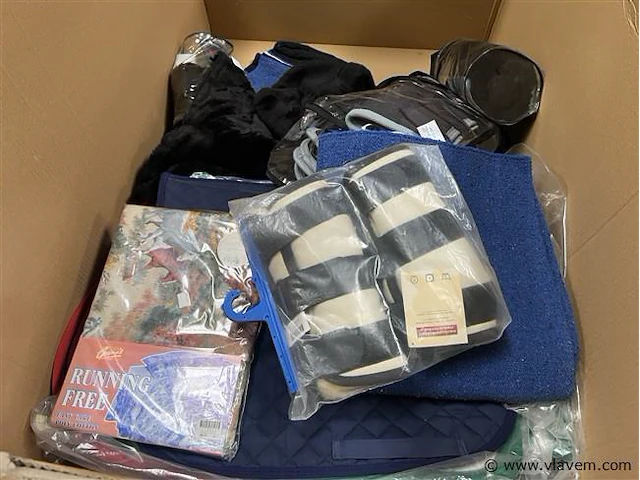 Partijj paardensport toebehoren - afbeelding 4 van  4