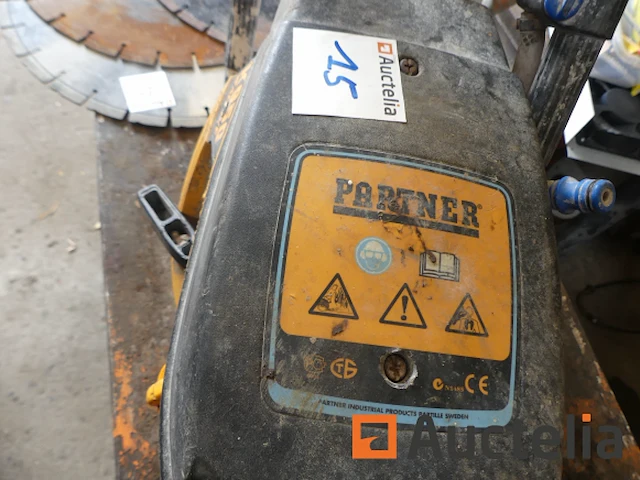 Partner k950 floor kettingzaag - afbeelding 2 van  7
