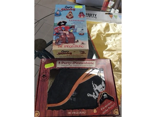 Party items - afbeelding 2 van  2