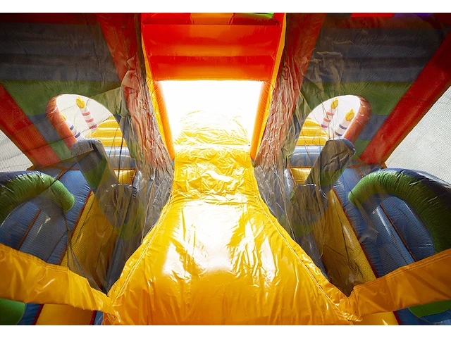 Party jump - afbeelding 3 van  9
